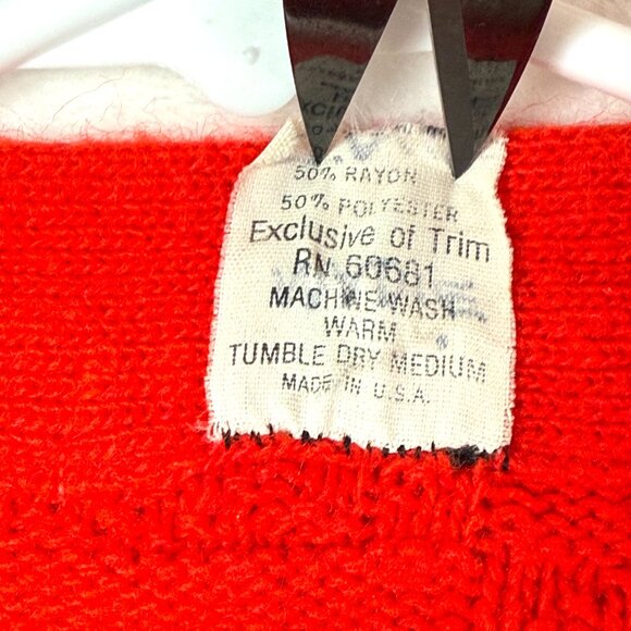 Vintage Crochet Checkered Front Button V Neck Vest Womens L Red - Picture 3 of 6